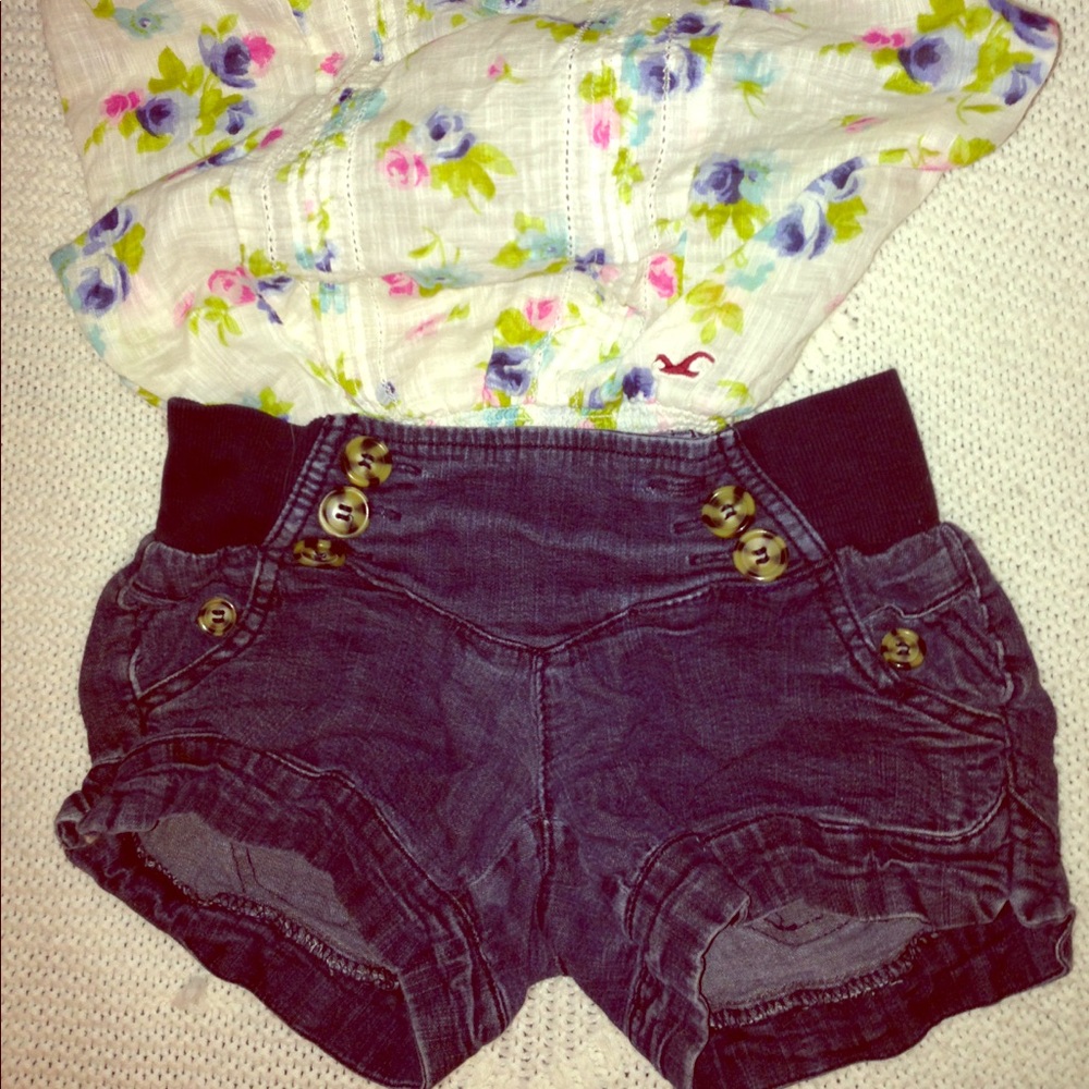 Maternity shorts